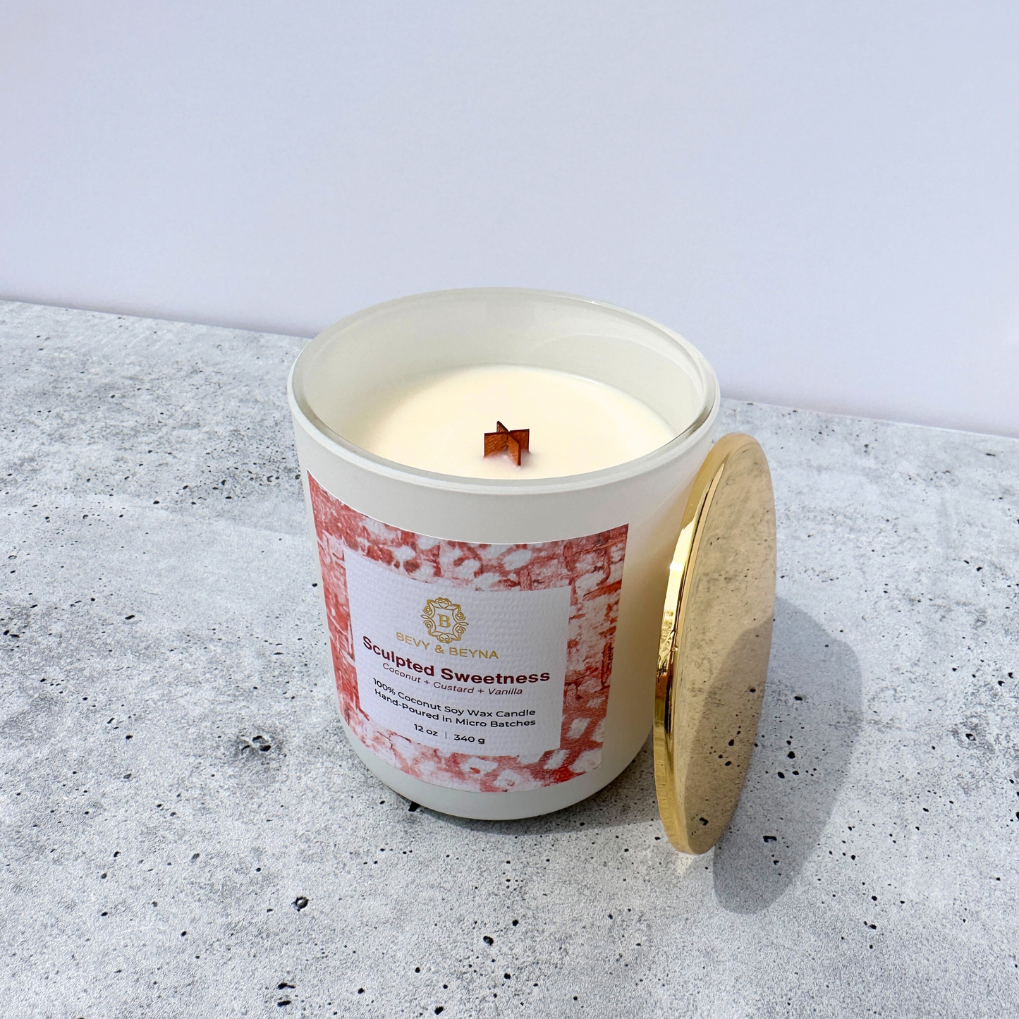 SCULPTED SWEETNESS - SCENTED CANDLE